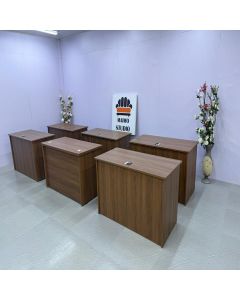 Formica Office Desks with Cable Ports – Modern Workstation Furniture for Offices & Training Rooms by Maimo Furniture-MAM1125202510