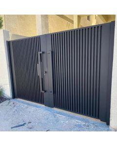 Vertical Slat Matte Black Metal Gate – Modern Security Gate by Maimo Furniture MAM01112025120