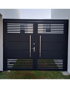 Horizontal Line Black Metal Gate – Modern Steel Gate with Silver Handles by Maimo Furniture MAM01112025122
