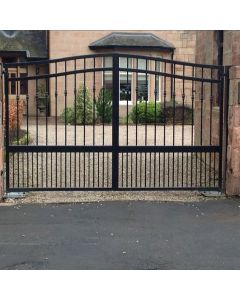 Classic Iron Gate with Decorative Spindles – Timeless Security Gate by Maimo Furniture MAM01112025138